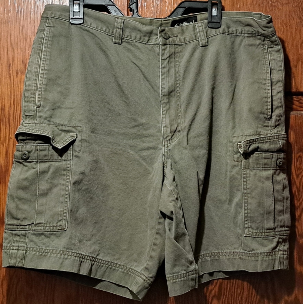 Eddie Bauer Men's Forest Cargo Shorts